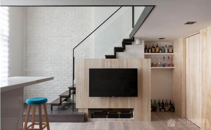 那些容易被忽略的收纳空间 小户型复式楼房收纳技巧